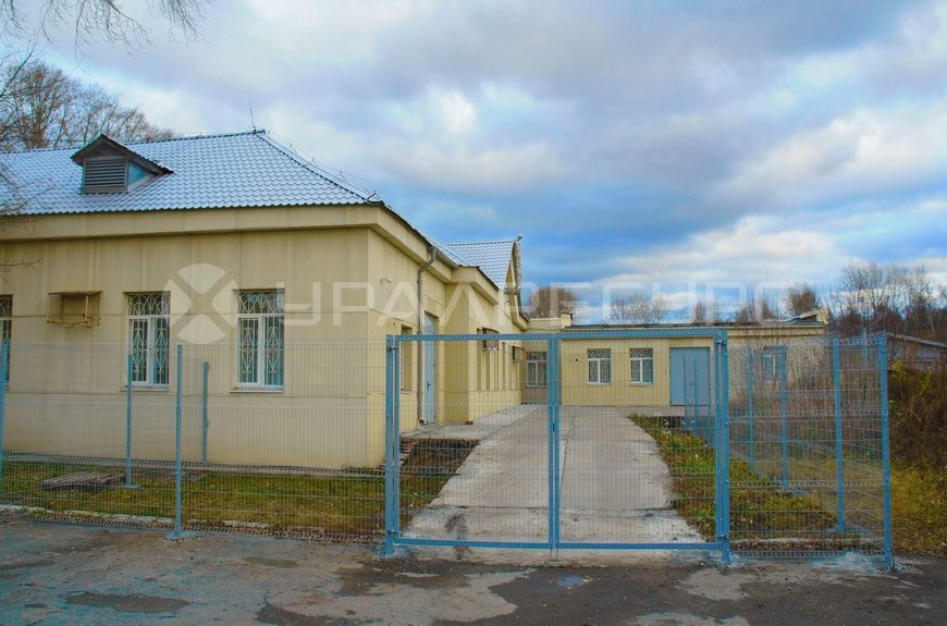 Ограждение прилегающей территории здания аэропорта «Кольцово»